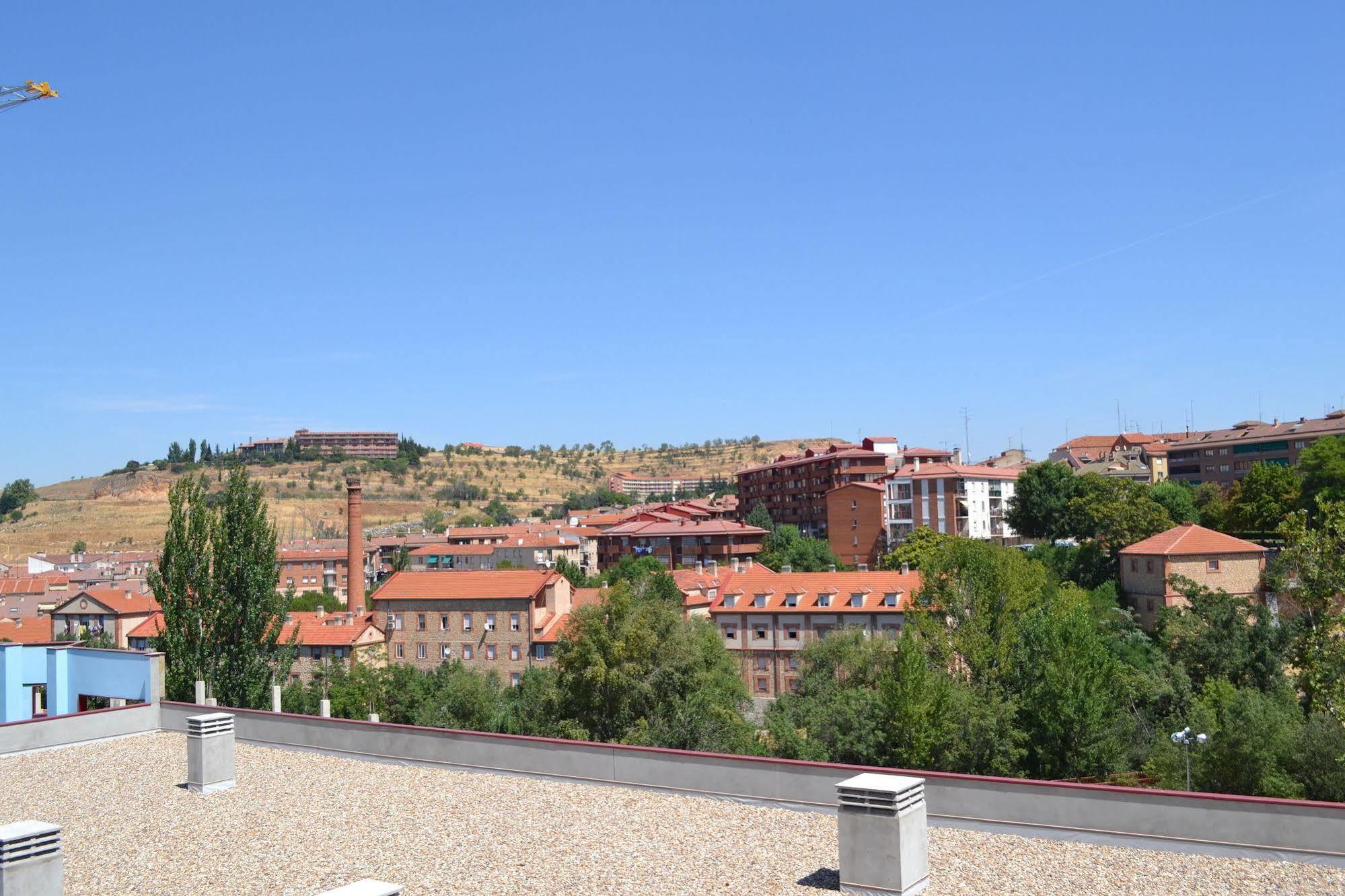 The Factory Residence Hall Segovia Exterior foto